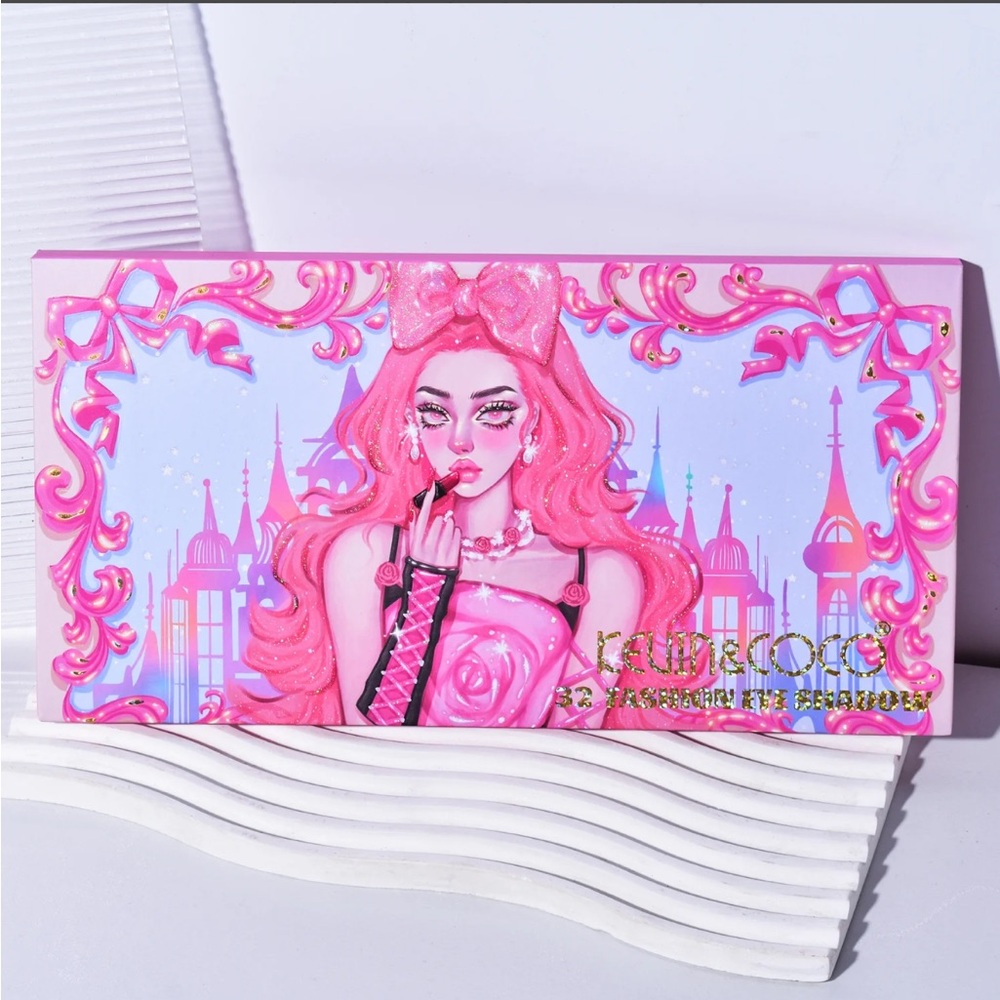 ❤️⭐ Pink Eyeshadow Palette - Picture 2 of 6